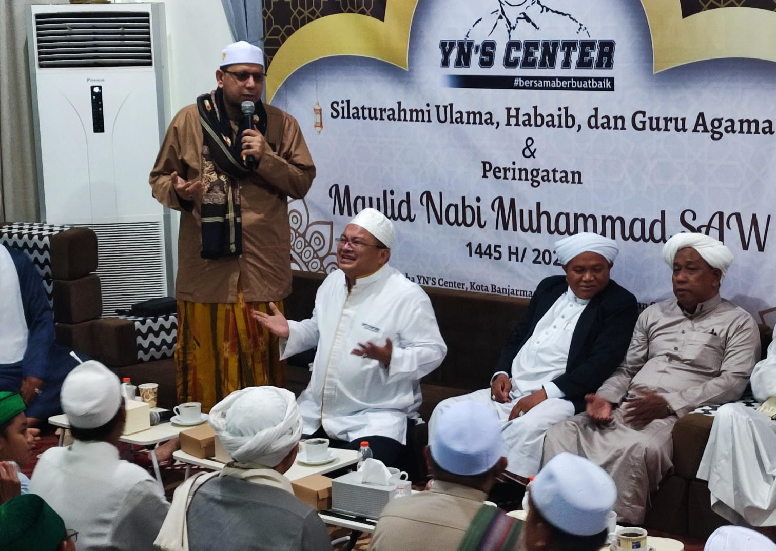 YN’S Center Gelar Silaturahmi dan Maulid Nabi, Yuni Sulaiman Beri Pesan kepada Calon Legislatif